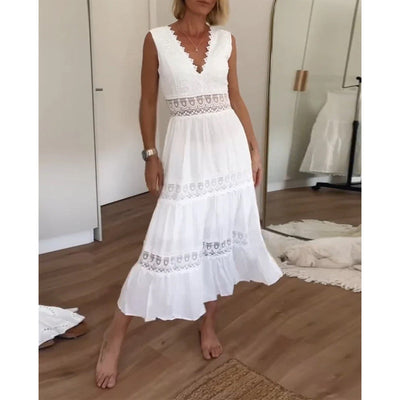 Aurélie – Romantisches Spitzenkleid mit V-Ausschnitt