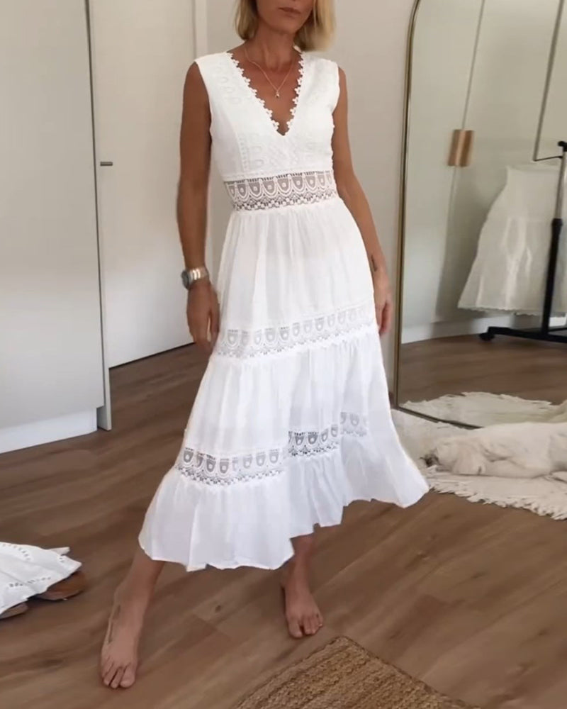 Aurélie – Romantisches Spitzenkleid mit V-Ausschnitt