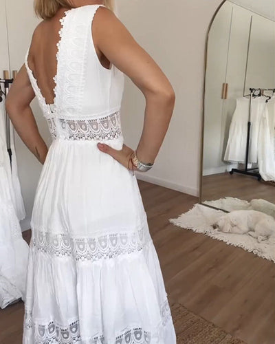 Aurélie – Romantisches Spitzenkleid mit V-Ausschnitt