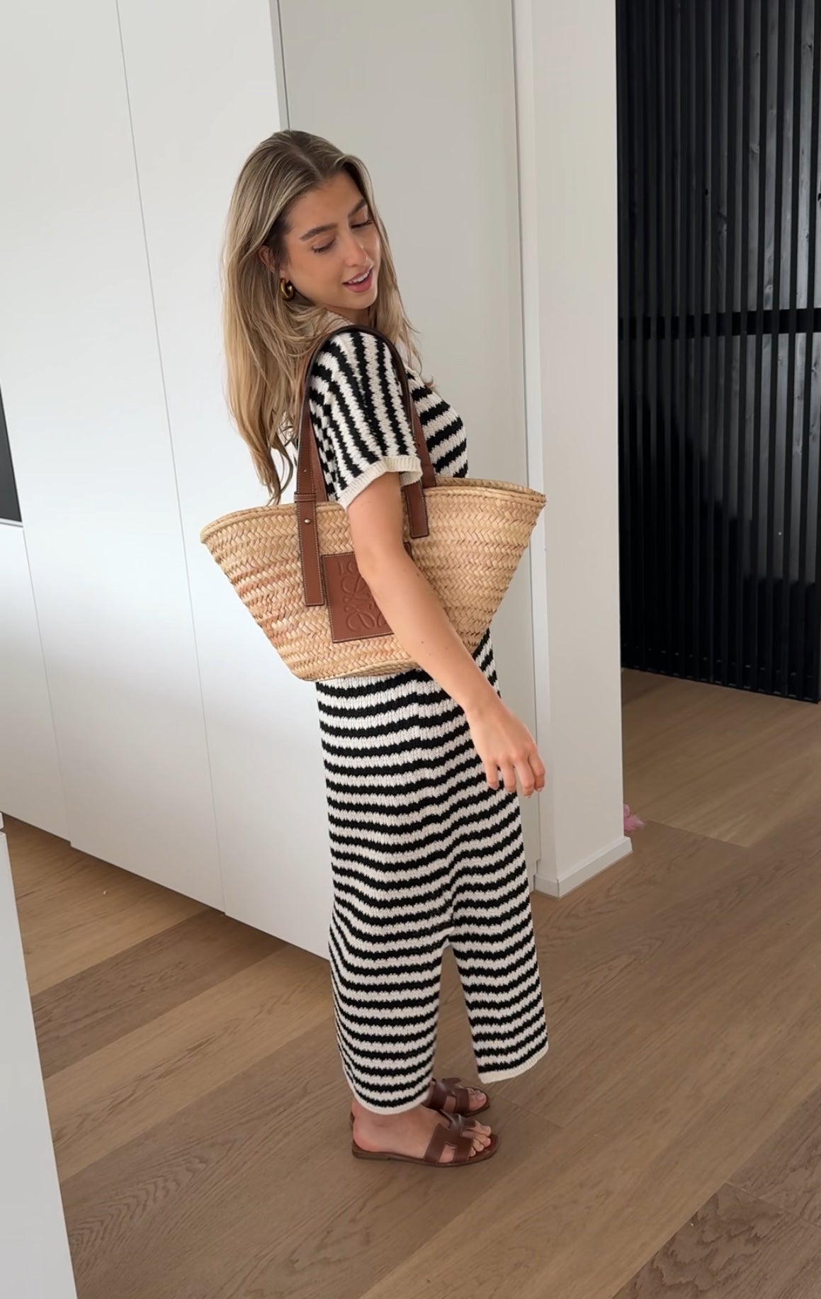 MAXI-STREIFENKLEID SCHWARZ