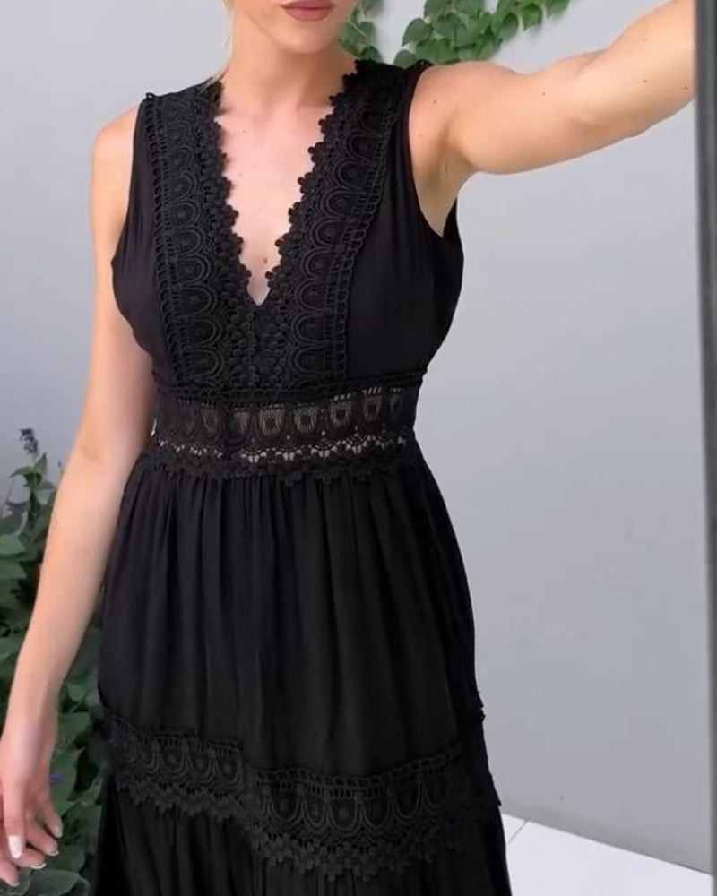 Aurélie – Romantisches Spitzenkleid mit V-Ausschnitt